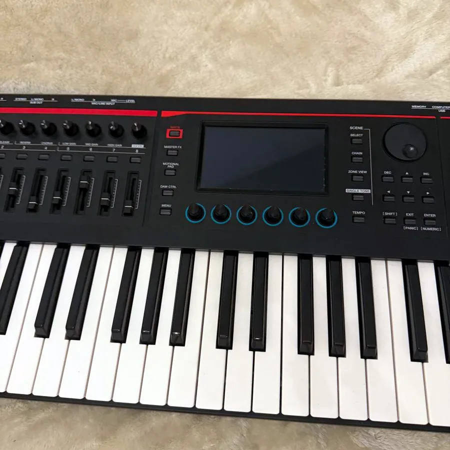 Roland FANTOM-06, профессиональный синтезатор