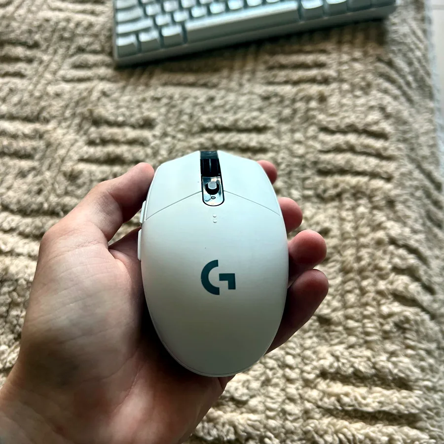 Logitech G305 LIGHTSPEED, белая, беспроводная