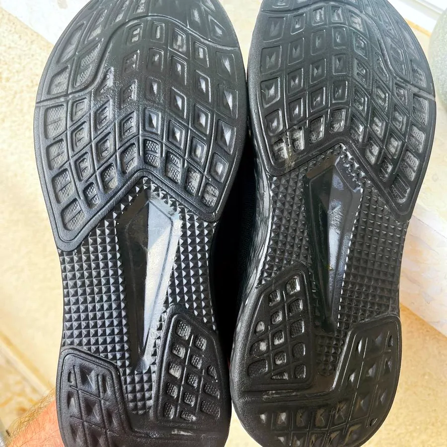 Кроссовки детские Adidas и Fabric, размеры 38,5 и 39