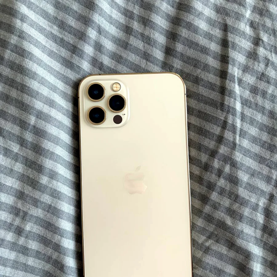 iPhone 12 Pro 128 GB, батарея 75%