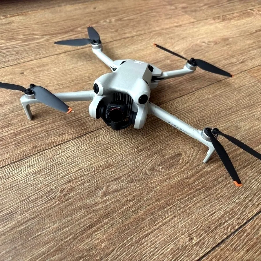 DJI Mini 4 Pro Fly More Combo Plus с RC 2