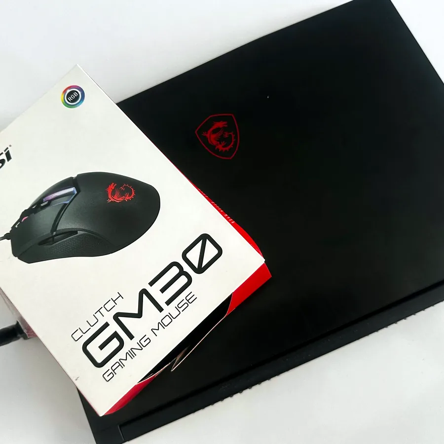 MSI GF65 Thin 10UE Gaming Laptop с мышью