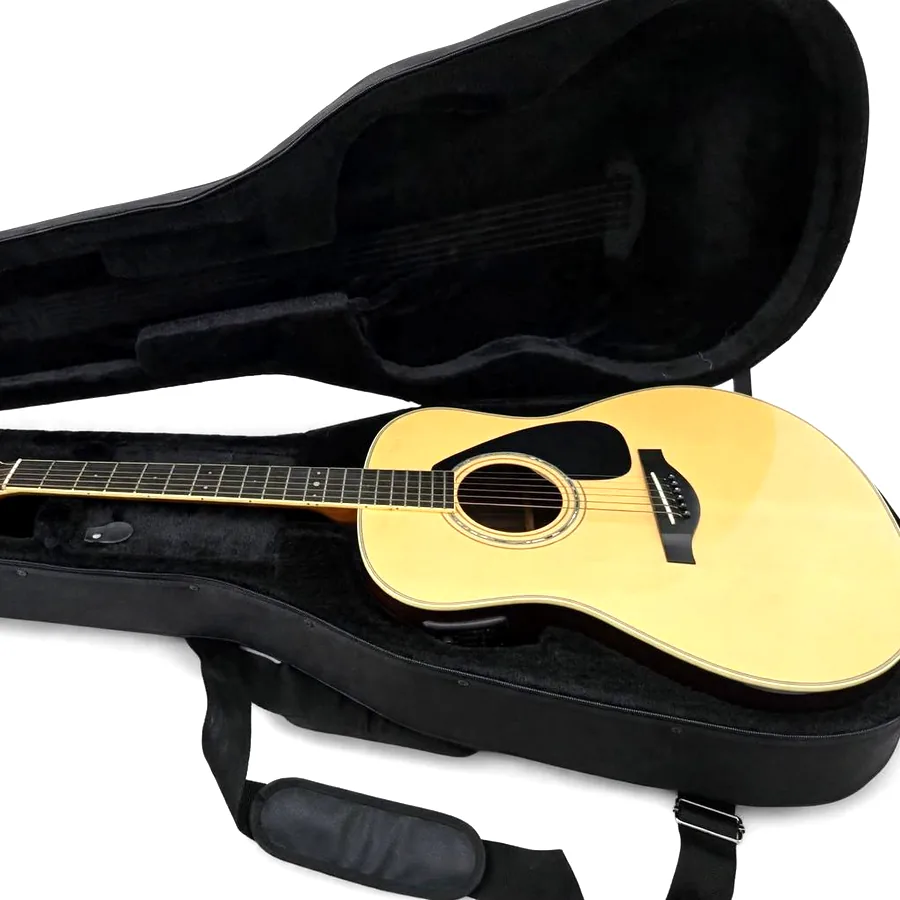 Электроакустическая гитара Yamaha LLX6A с чехлом