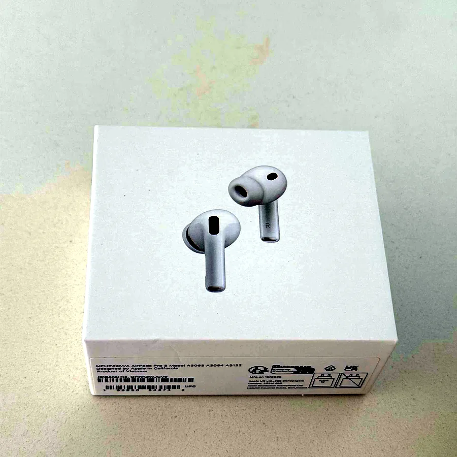 Apple AirPods Pro 3, как новые