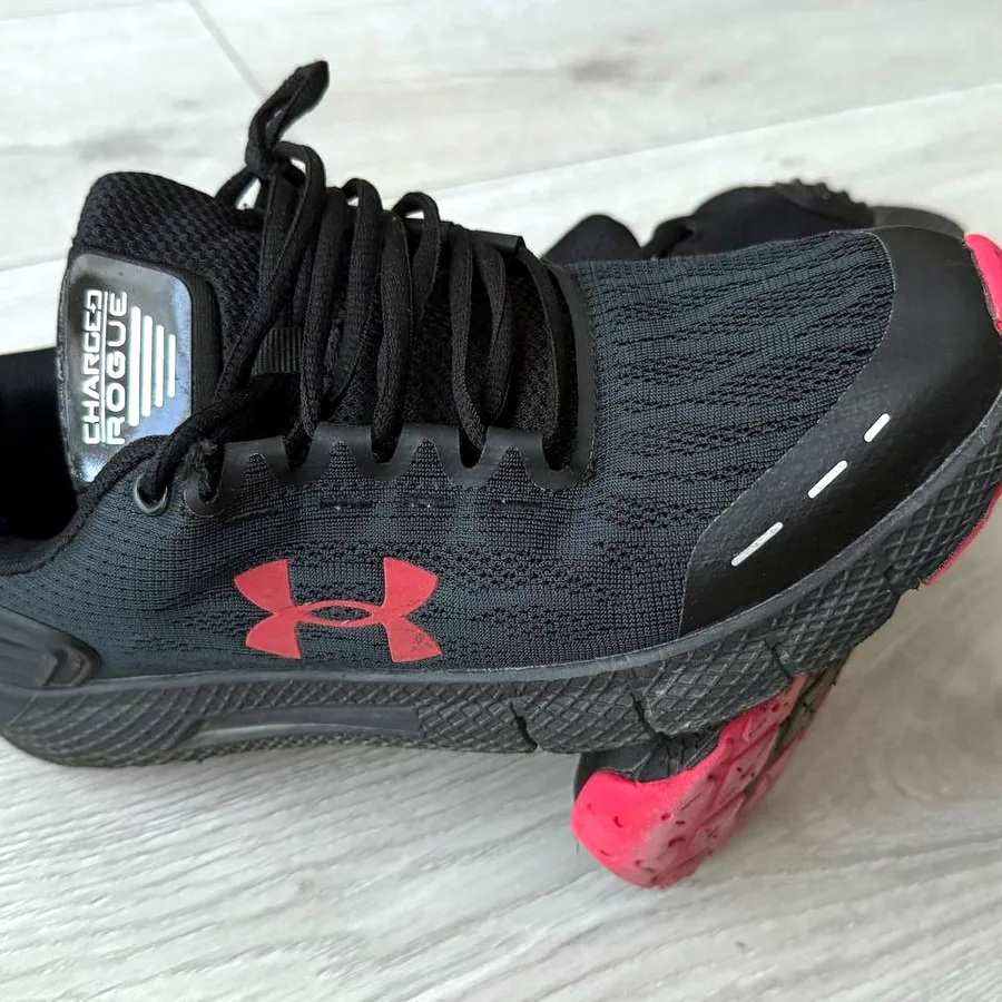Кроссовки Under Armour, размер 41