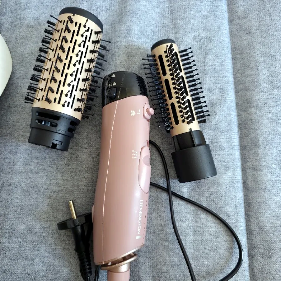 Фен-щётка Remington, состояние нового