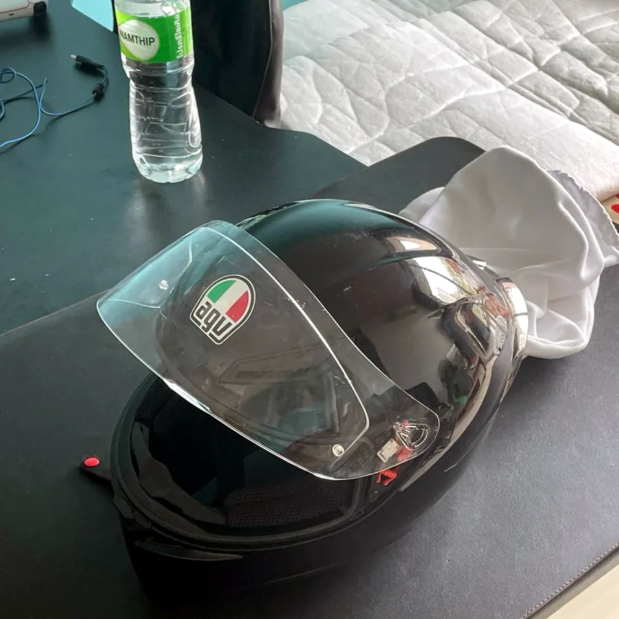 Шлем AGV оригинальный, почти новый