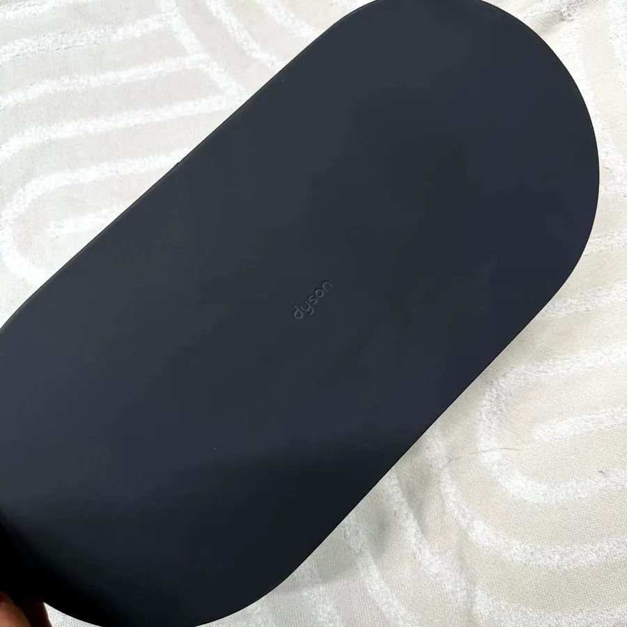 Dyson новый, не использовался, международная гарантия