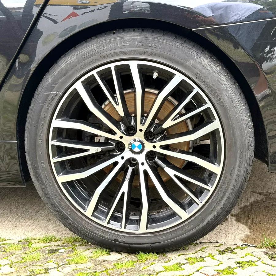 Летние шины 295/40R21, 2 колеса