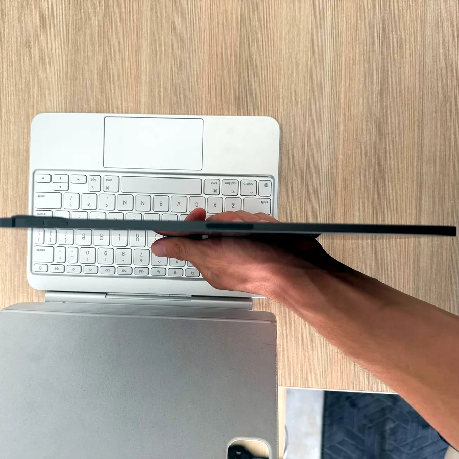 iPad Pro 11 M5 Wi-Fi 256GB с Magic Keyboard