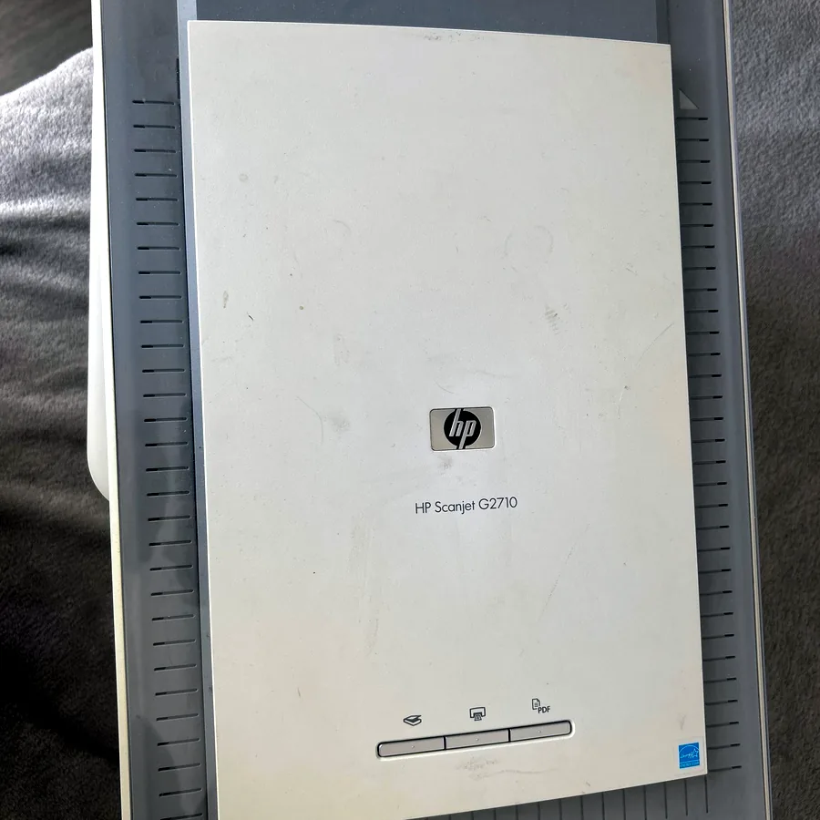 Сканер HP Scanjet G2710 flatbed