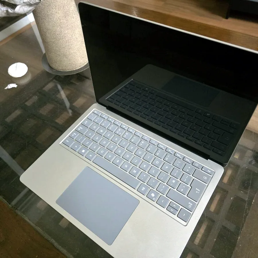 Microsoft Surface Laptop 7 на запчасти