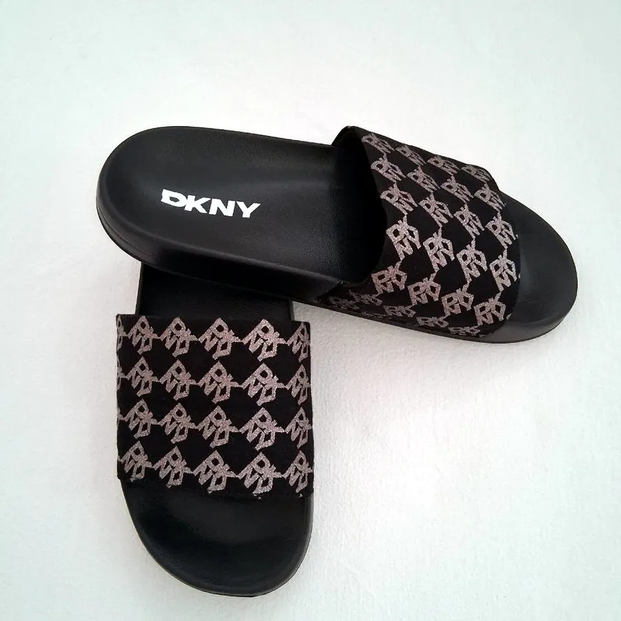Шлёпки DKNY, размер 37,5-38, новые