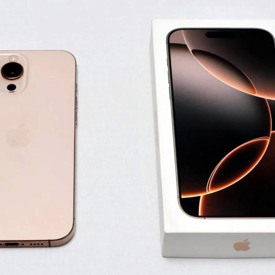 iPhone 16 Pro Max 256GB, состояние отличное