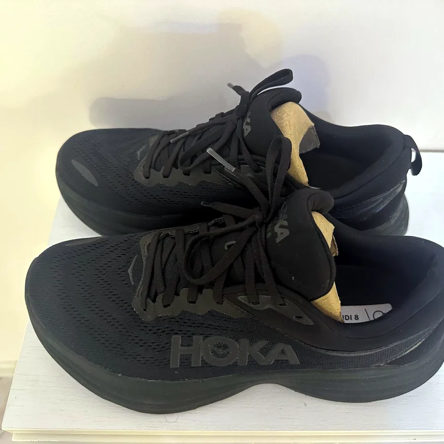 Кроссовки HOKA Bondi 8, практически новые