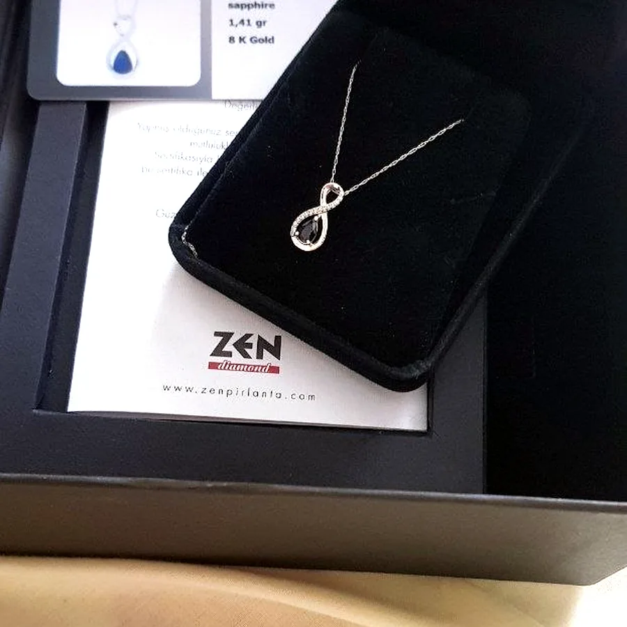 Колье ZEN Diamond с сапфиром и бриллиантами