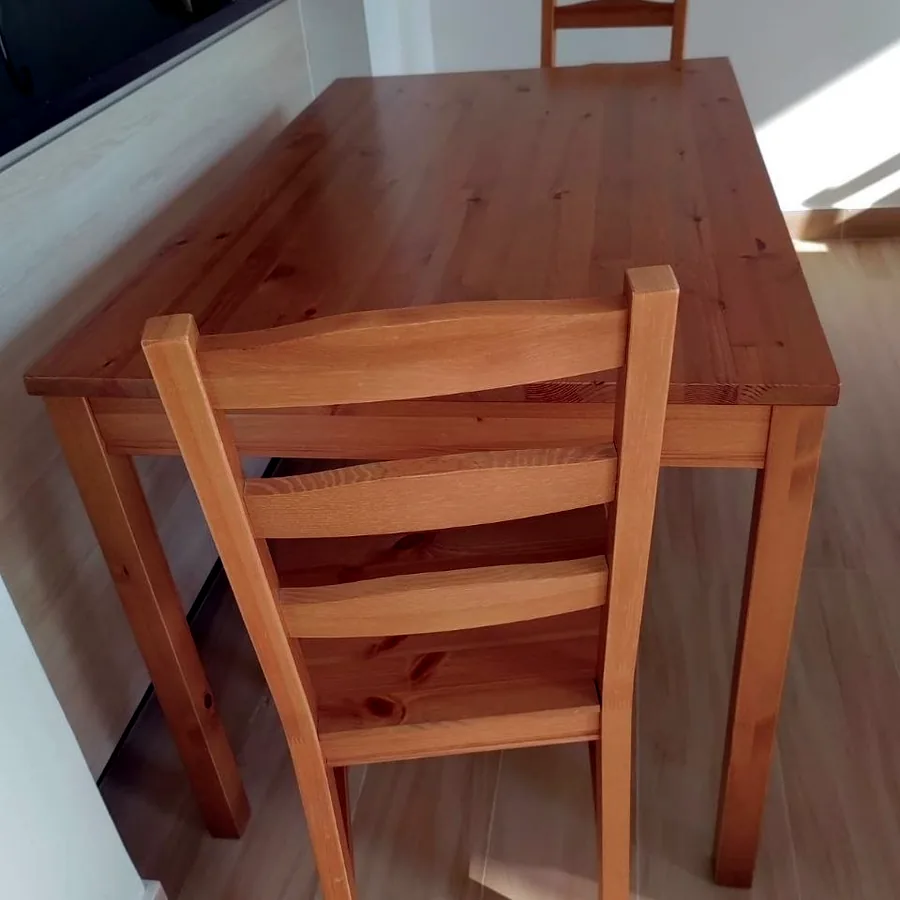 Стол обеденный и 2 стула IKEA