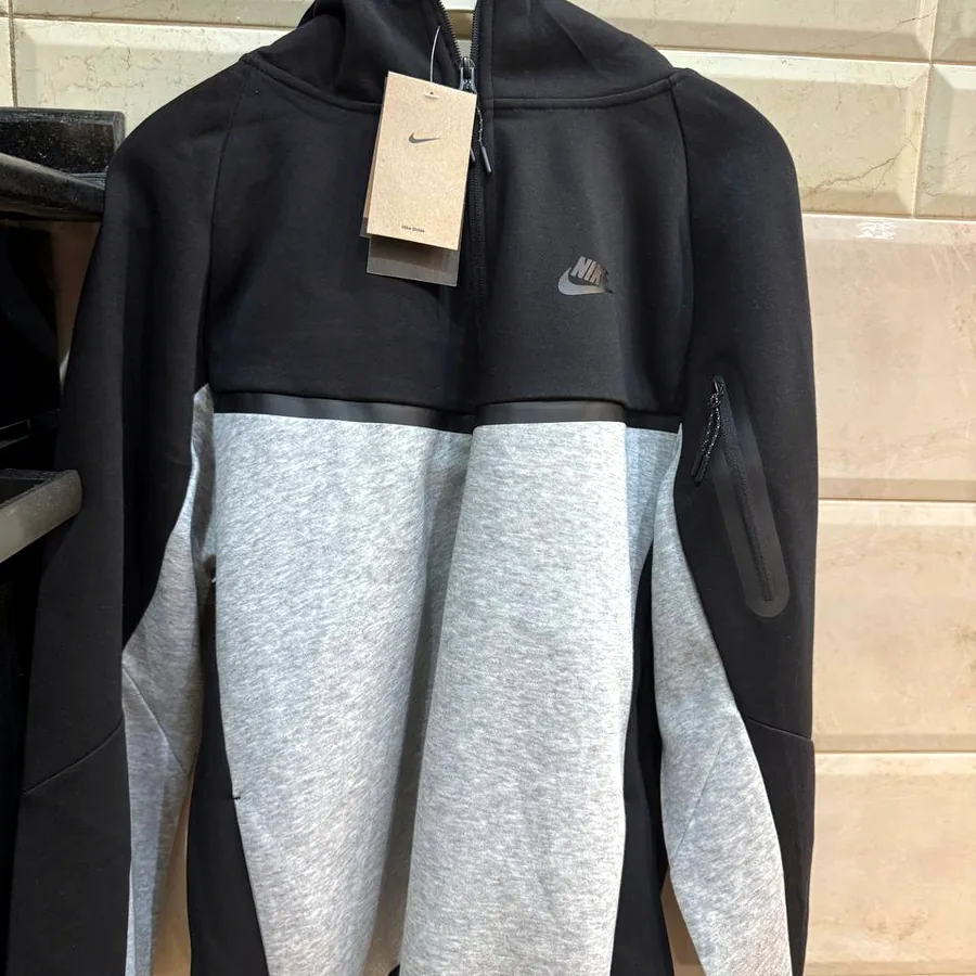 Tech Fleece, размер M, новое