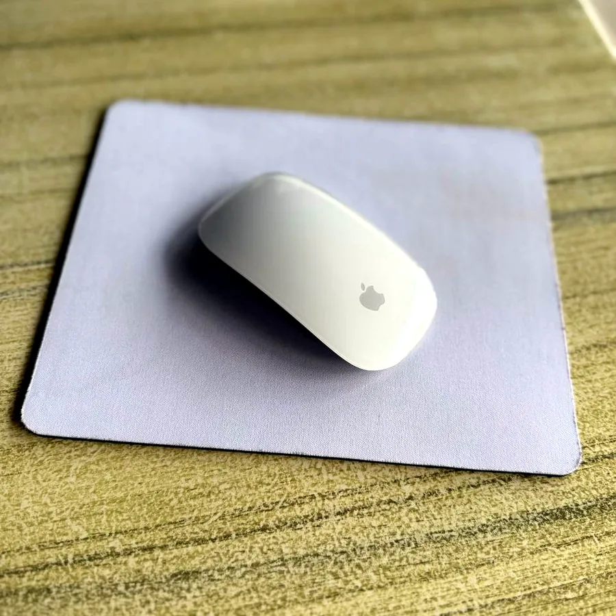 MacBook M3 15,3 дюйма с сумкой и мышкой