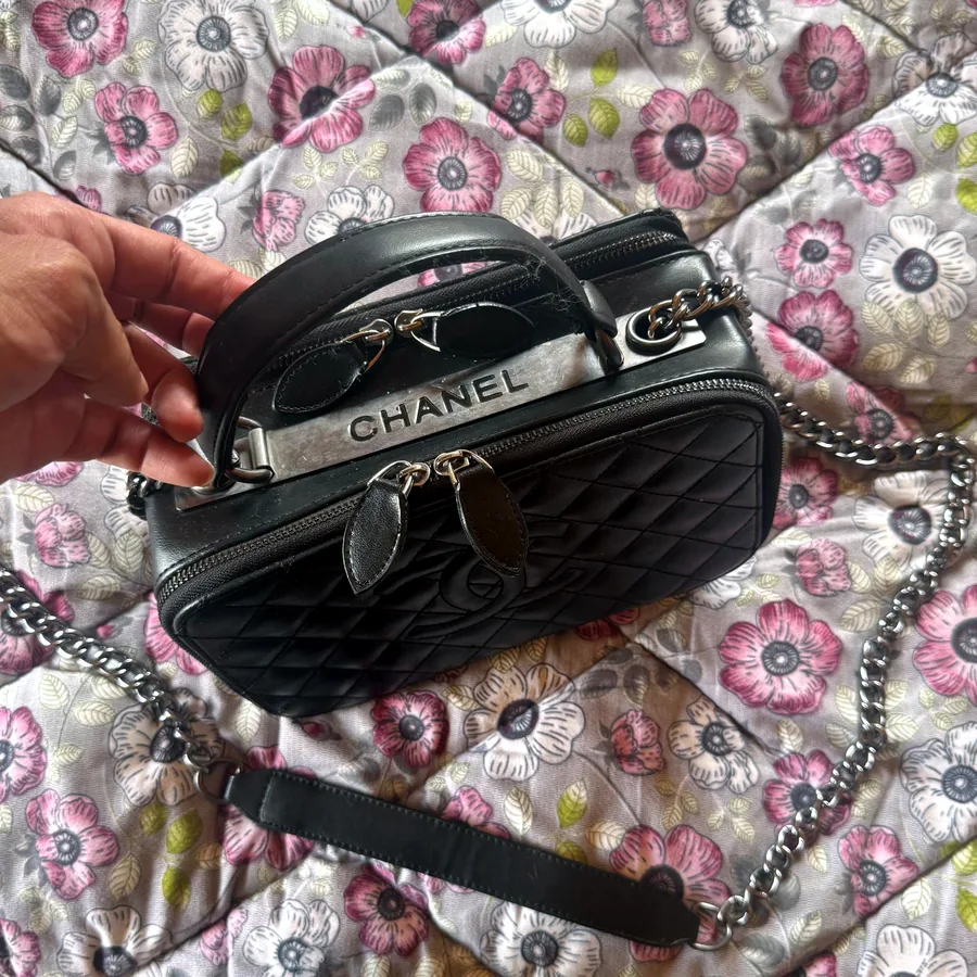 Сумка Chanel чёрная, отличное состояние