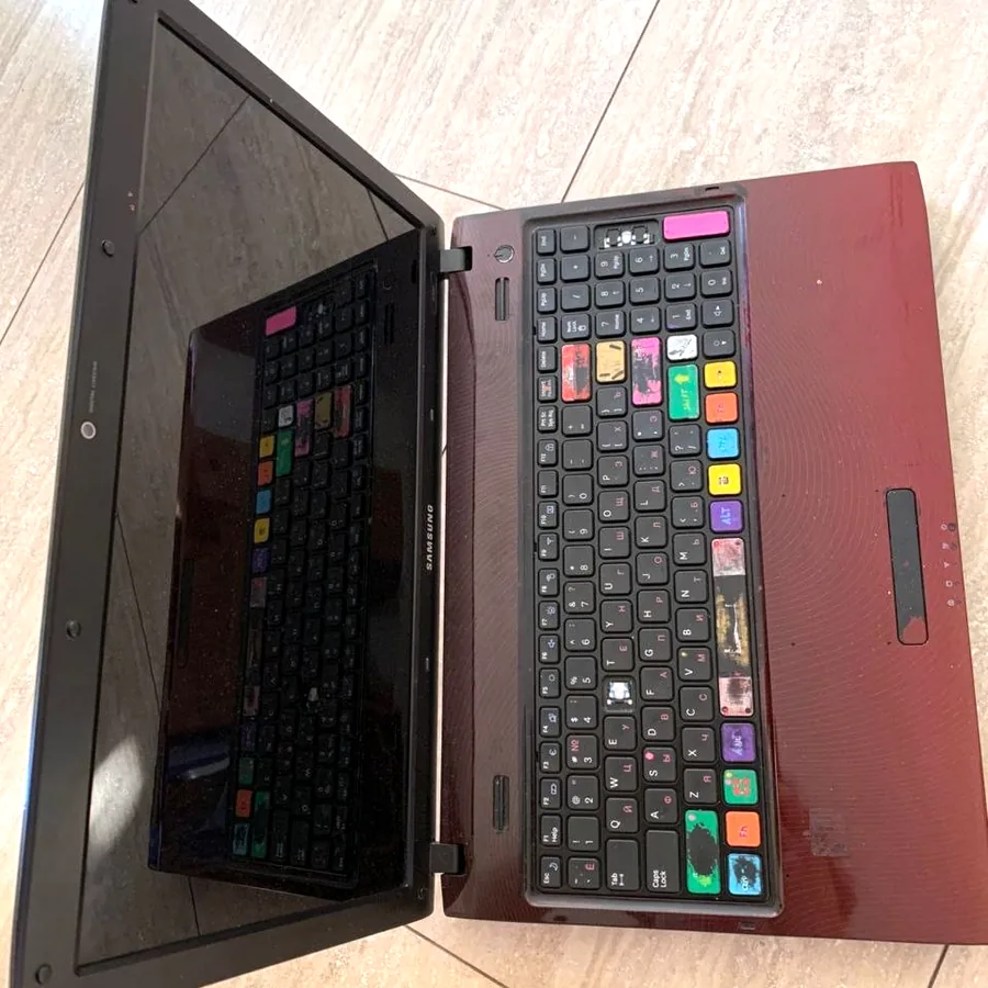 Ноутбук Samsung NP-R580 на запчасти