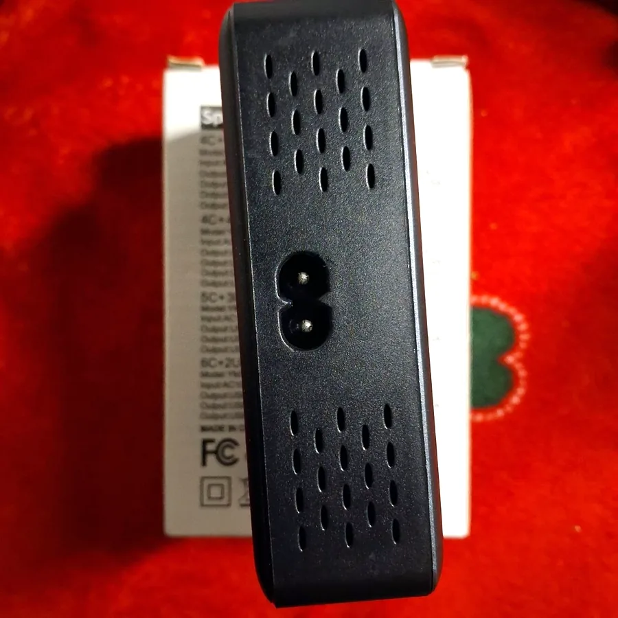 GaN Pro Desktop Fast Charger 440W