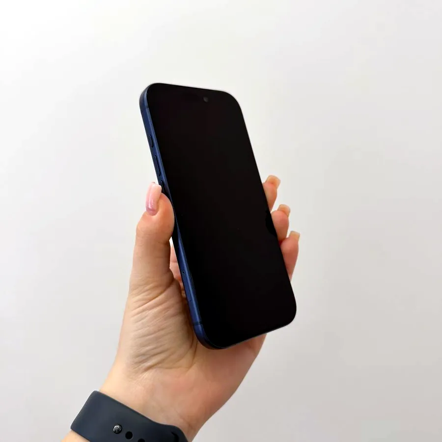 iPhone 17 Pro, 256 GB, Blue, состояние 99%