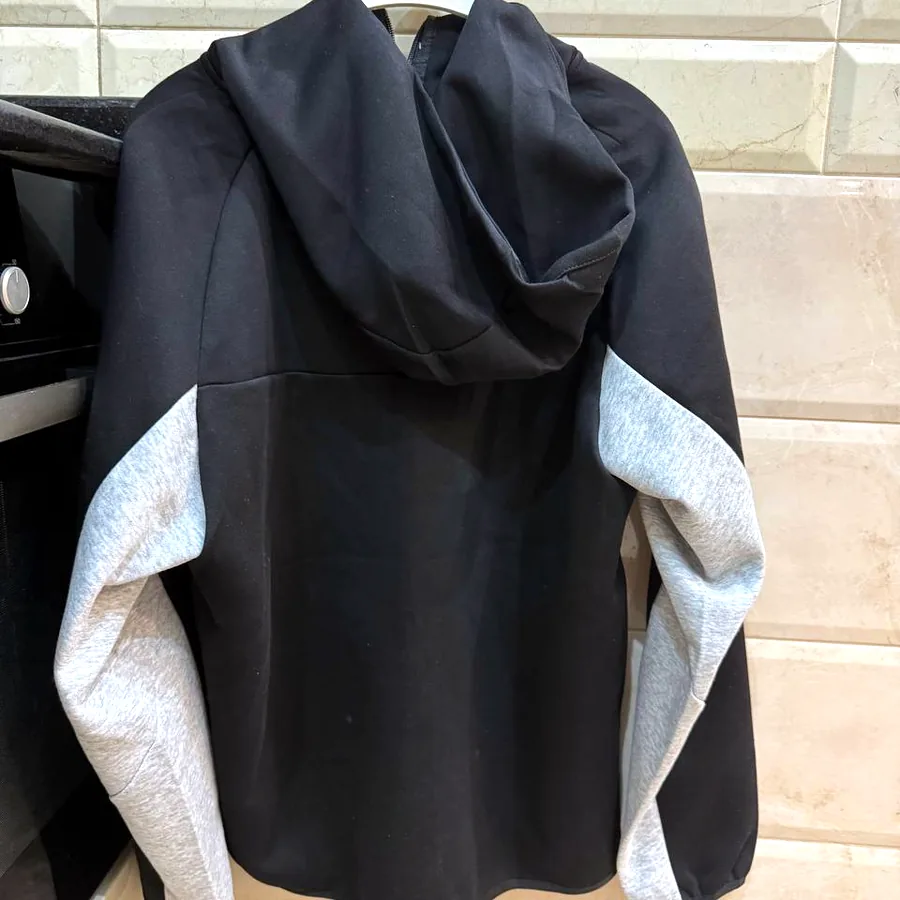 Tech Fleece, размер M, новое