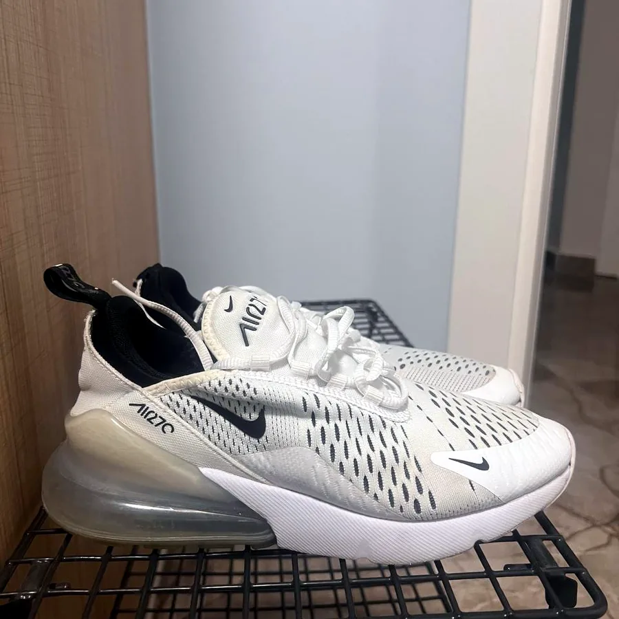 Кроссовки Nike, размер 38.5, отличное состояние