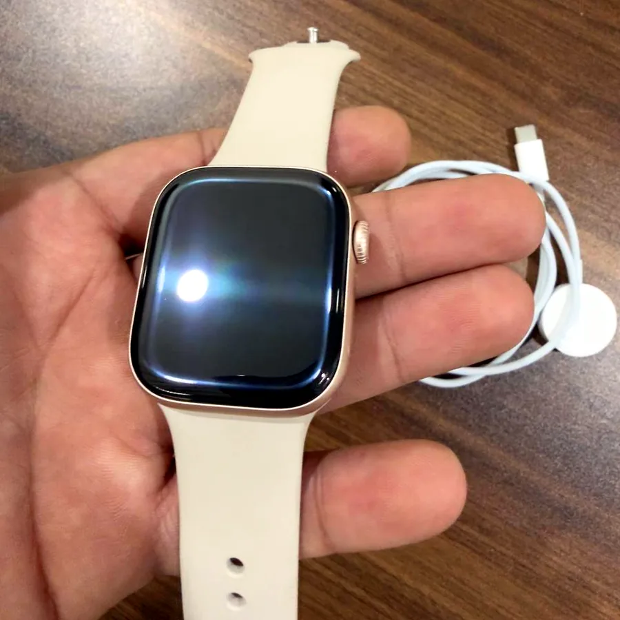Apple Watch 11, 42 мм, gold, новые