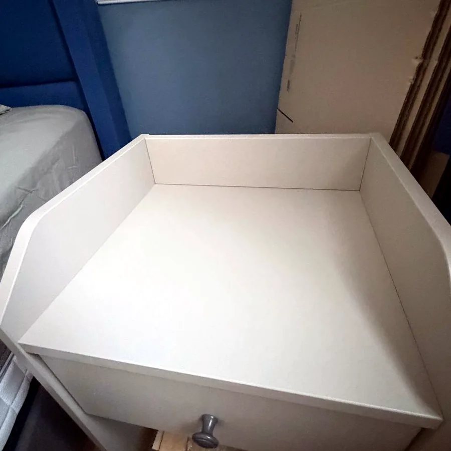 Прикроватная тумба IKEA Hauga, белая