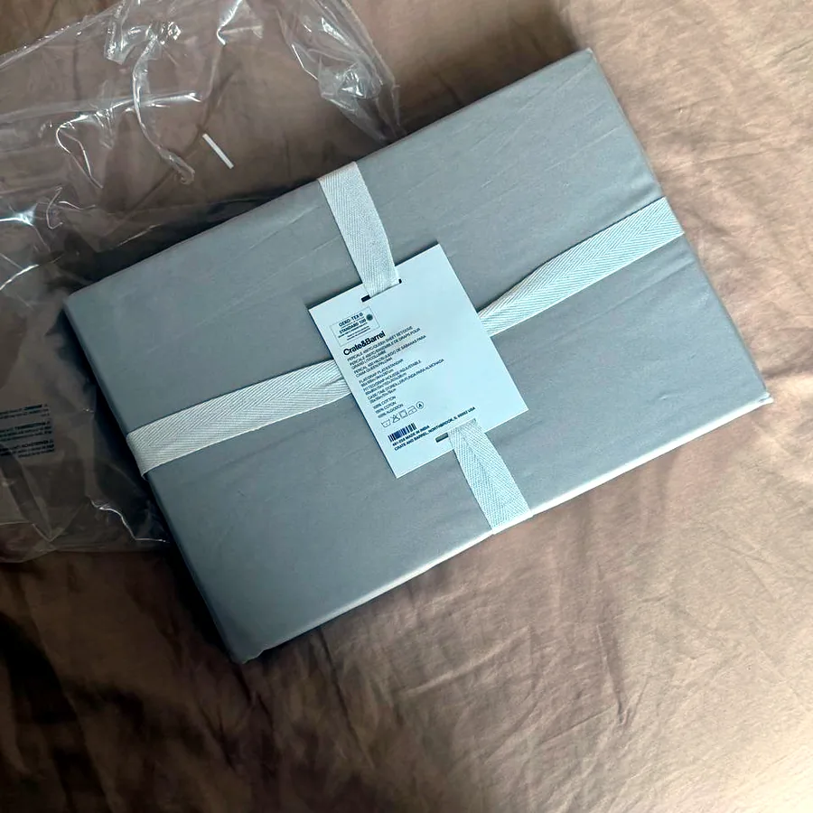 Натяжная простыня Queen Size Crate & Barrel