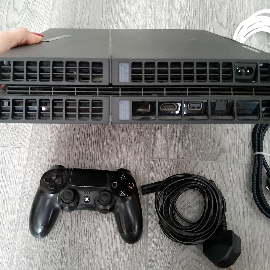 Sony PlayStation 4, 1 Тб