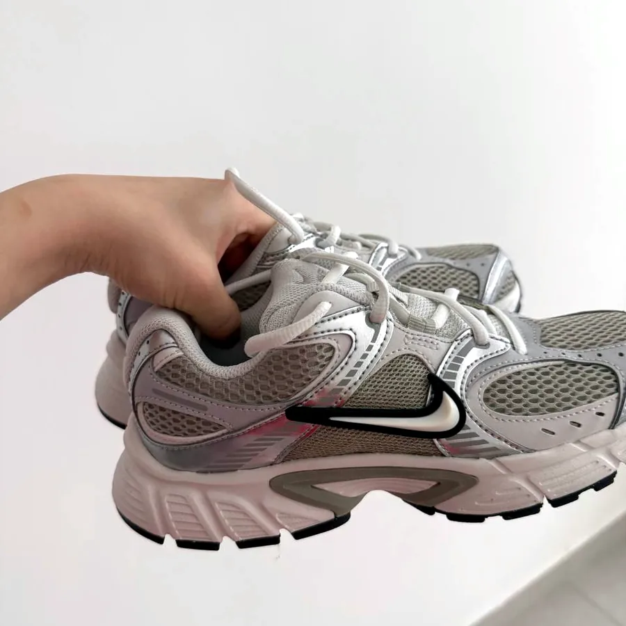 Кроссовки Nike