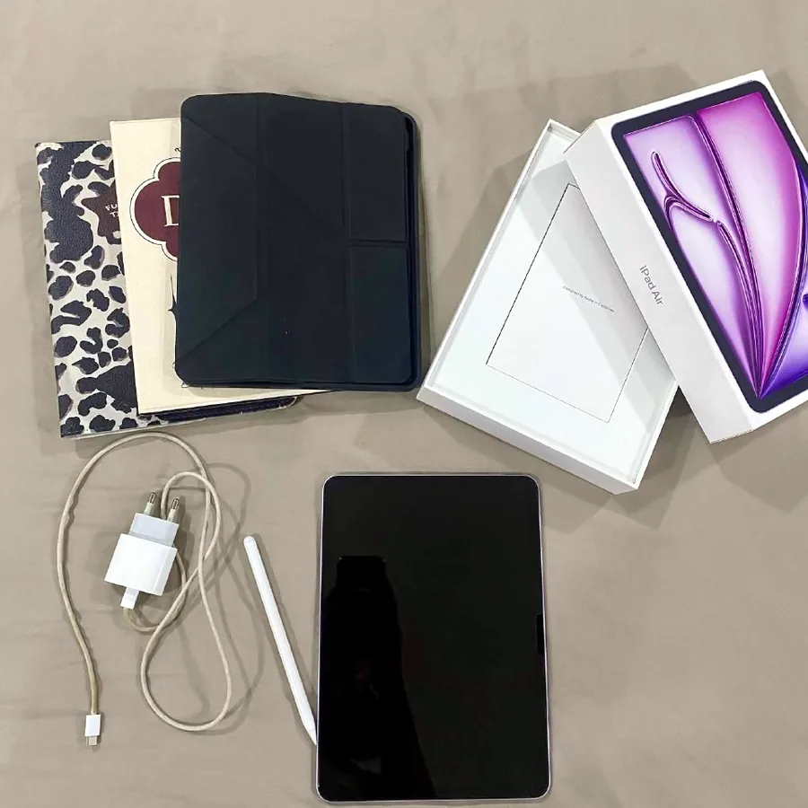 iPad Air 6, 128 ГБ, 11 дюймов, фиолетовый