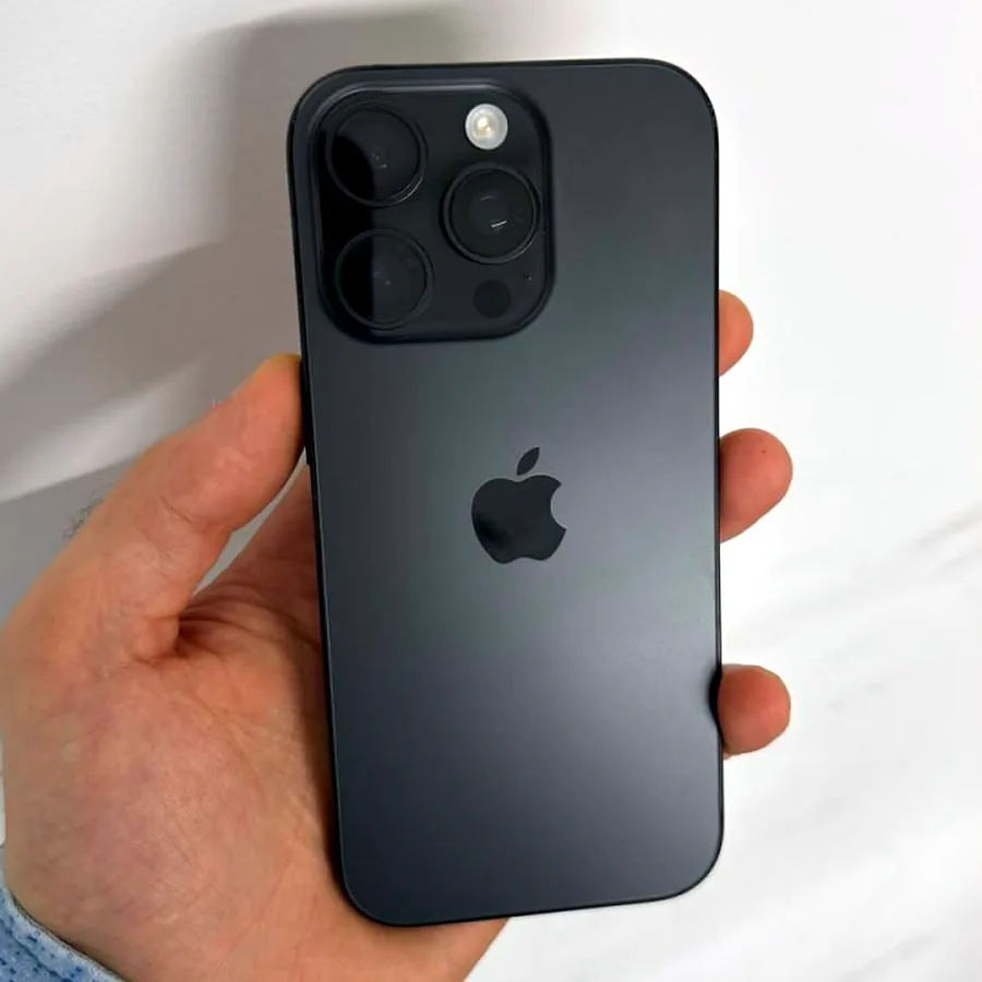 iPhone 16 Pro Max 256GB, состояние 10/10