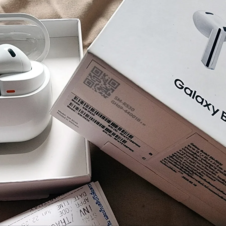 Наушники Samsung Galaxy Buds3, идеальное состояние