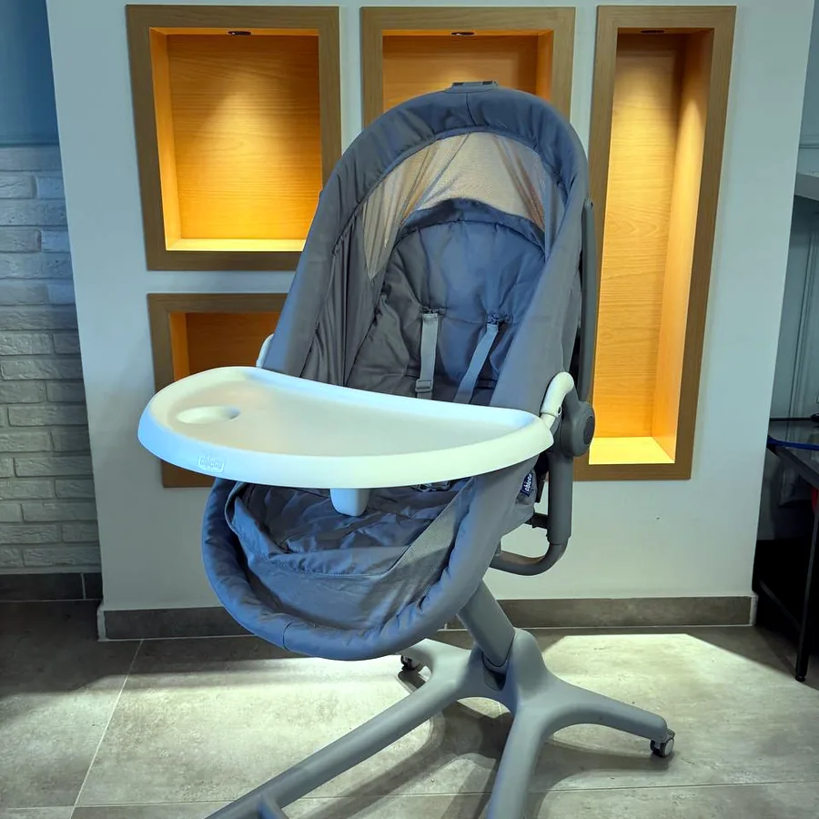 Кроватка Chicco Baby Hug 4-в-1, идеальное состояние