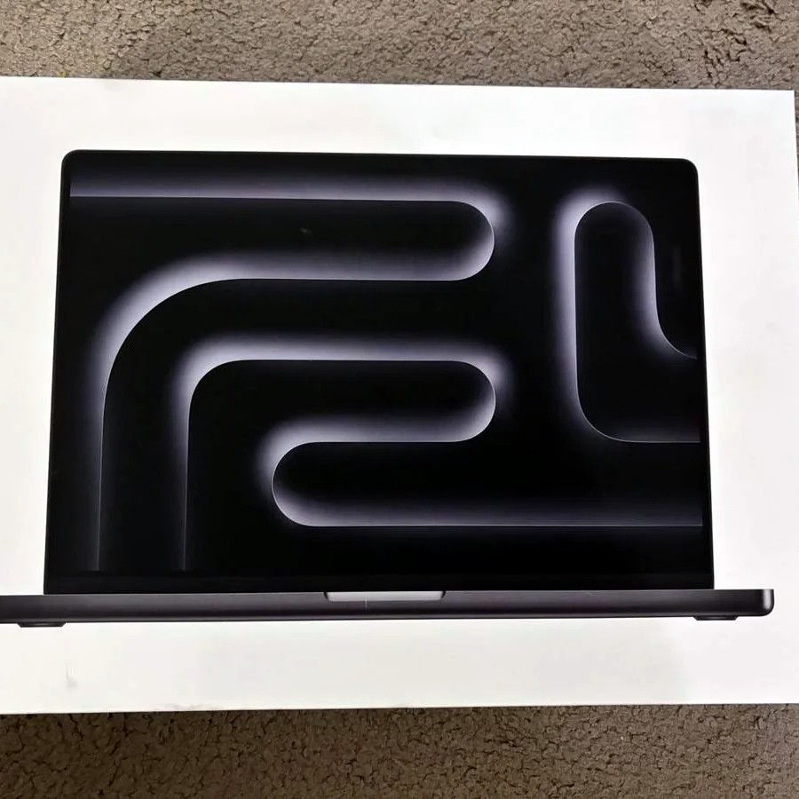MacBook Pro 16-inch 2025, M5 Pro, 24GB, 1TB