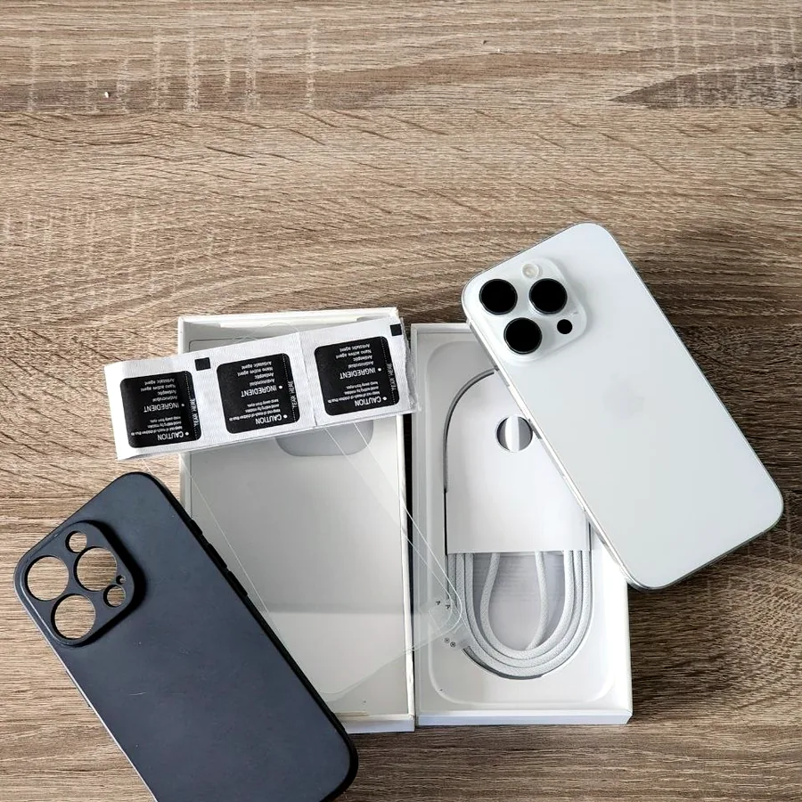 iPhone 16 Pro 128GB White Titanium