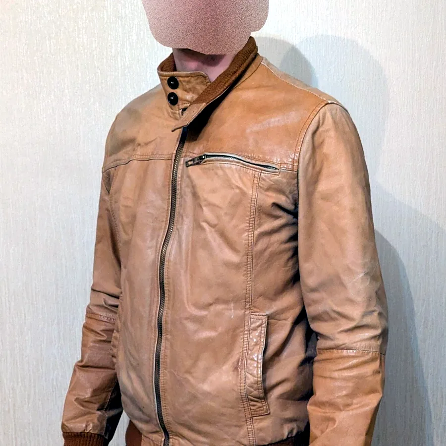 Кожаная куртка Zara, размер L