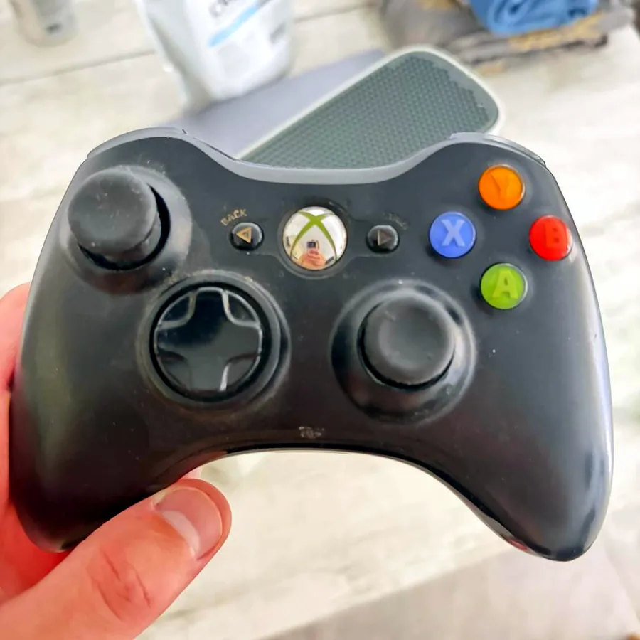 Xbox 360 Fat 2008 с геймпадом