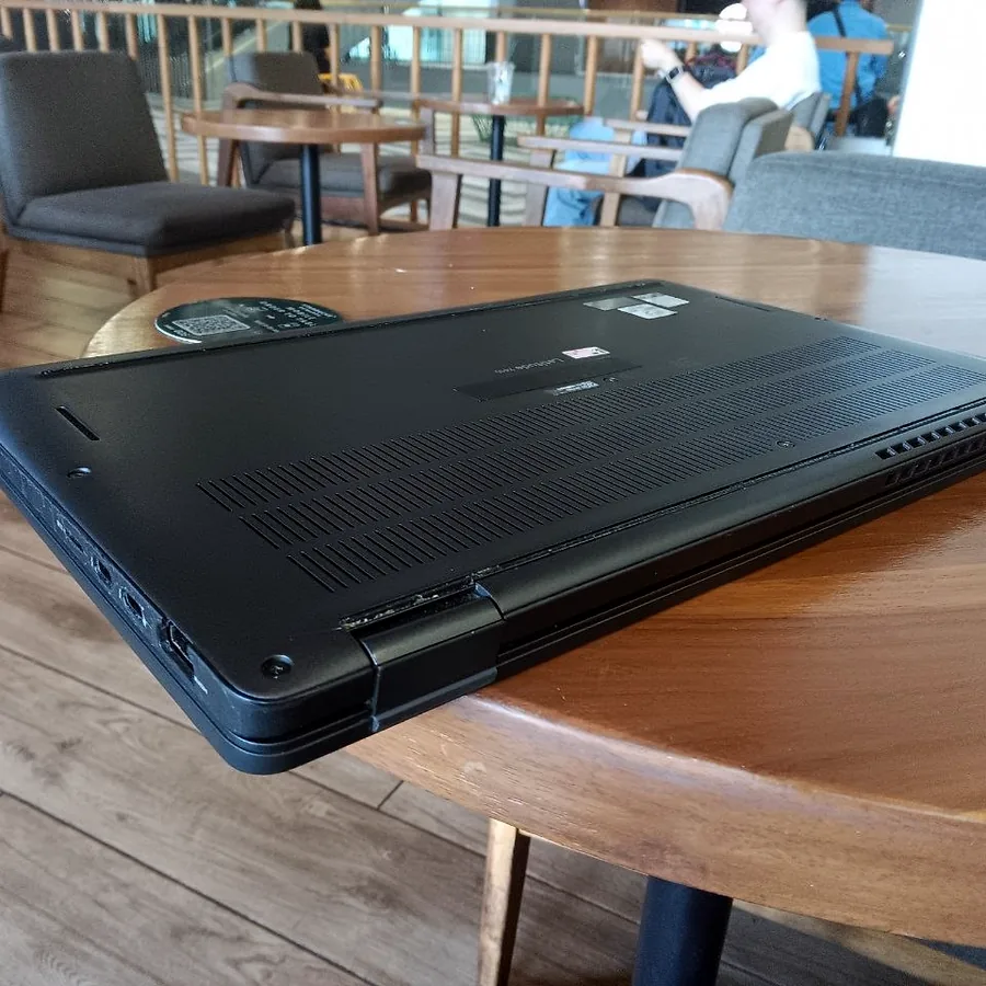 Ноутбук Dell 7410, i7, 16 GB SSD, Windows 11
