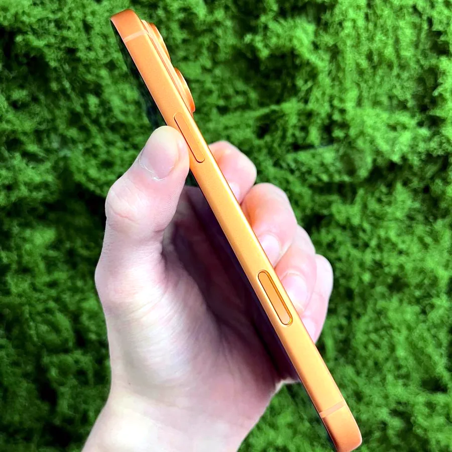 iPhone 17 Pro Max 256GB Cosmic Orange, идеальное состояние