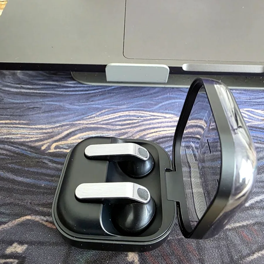 Samsung Buds 4, почти новые