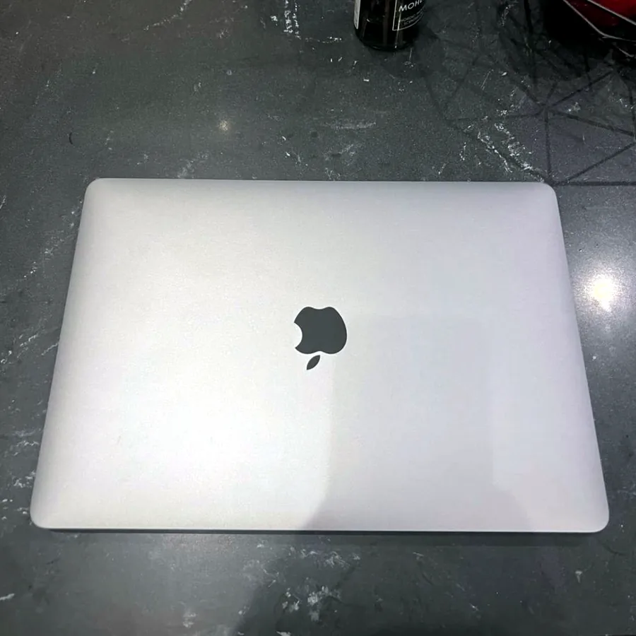 MacBook 13, i5, 16/512 ГБ