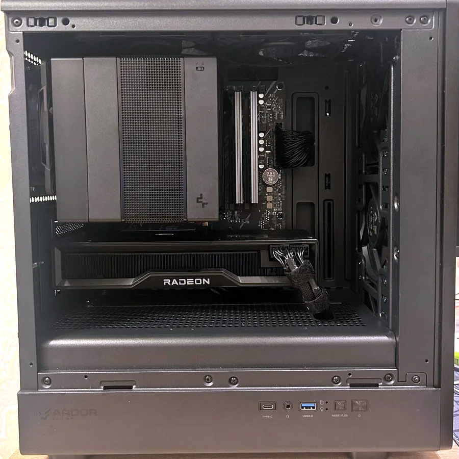 Игровой ПК на Ryzen 7 5700X и RX 6950XT