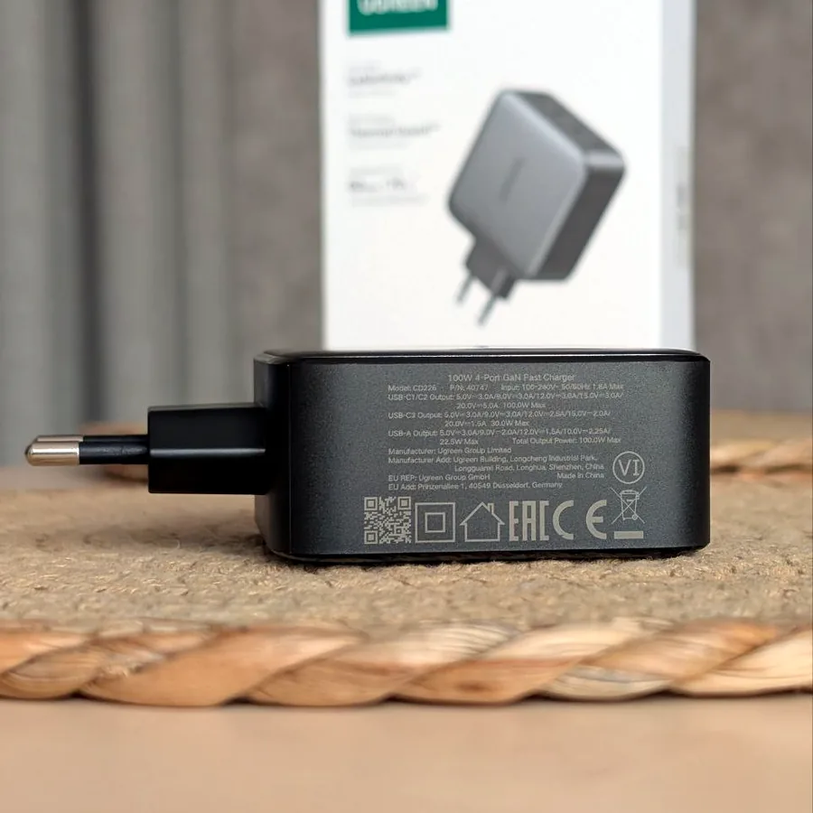 Блок питания UGREEN GaN 100W, новый