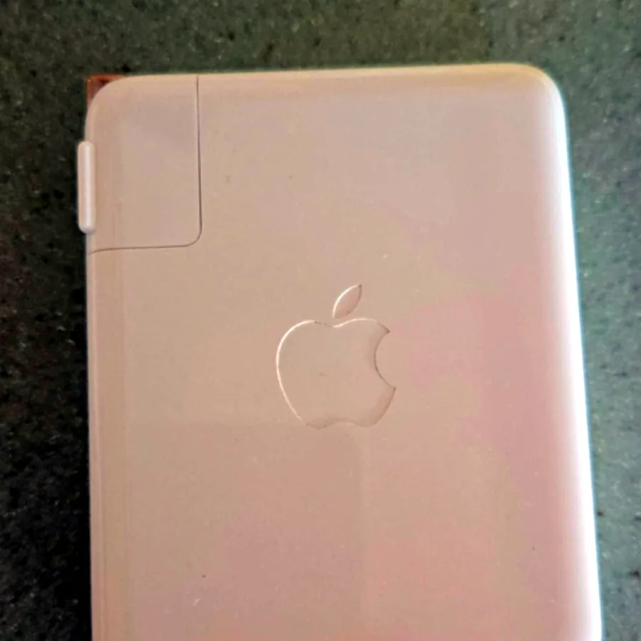 Apple 140W USB-C Power Adapter A2452