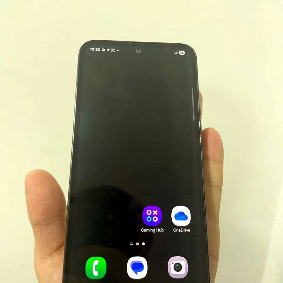 Samsung Galaxy A54 5G, полоса на экране